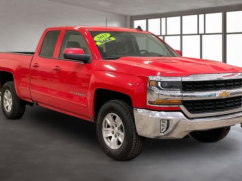 Used 2017 Chevrolet Silverado 1500 LT w/ All Star Edition AWD/4WD image 12