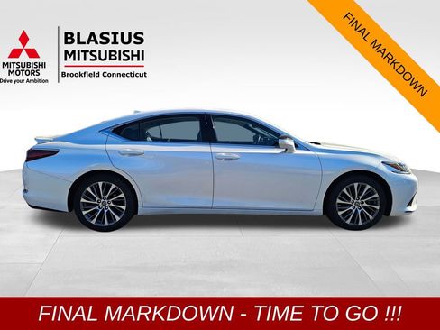 Used 2021 Lexus ES 350 w/ Premium Package image 5