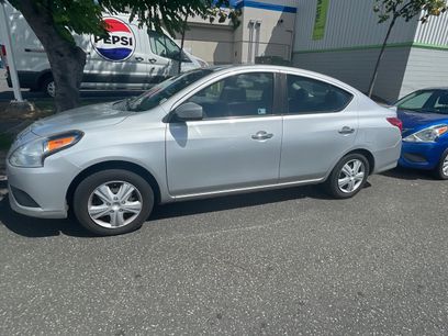 Used 2016 Nissan Versa SV