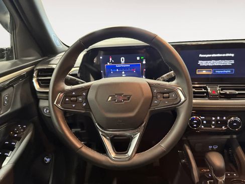 Used 2025 Chevrolet TrailBlazer ACTIV w/ Convenience Package image 13