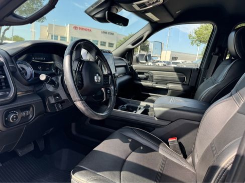 Used 2020 RAM 5500 4x4 Crew Cab image 9