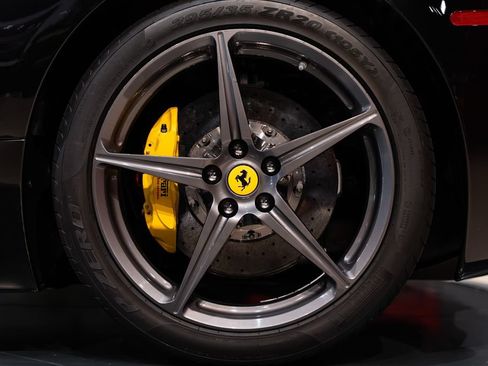 Certified 2014 Ferrari 458 Spider RWD image 14