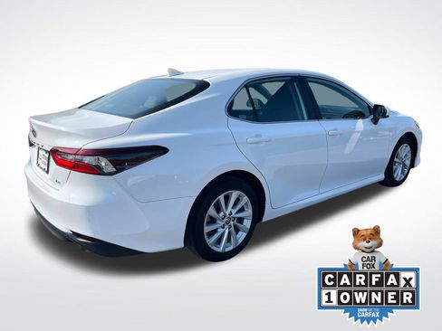 Used 2024 Toyota Camry LE image 3
