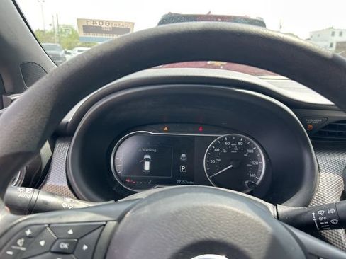 Used 2020 Nissan Kicks SV FWD image 7