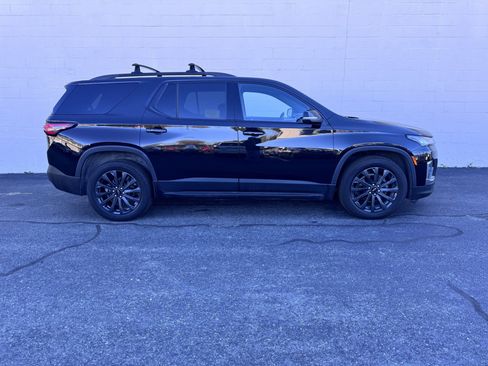 Used 2023 Chevrolet Traverse RS image 5