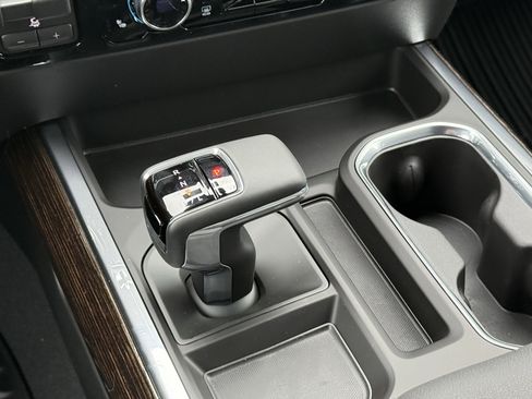 New 2026 GMC Sierra 1500 Elevation image 15