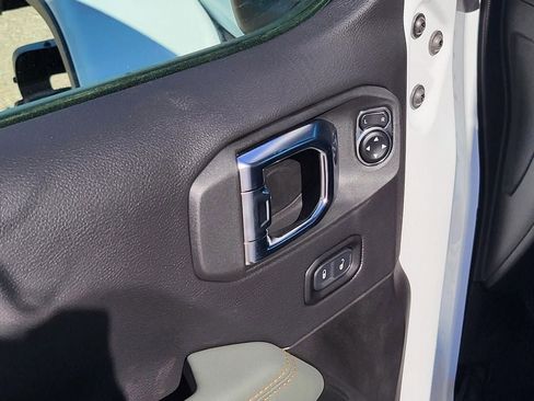 New 2025 Jeep Gladiator Mojave AWD/4WD image 10