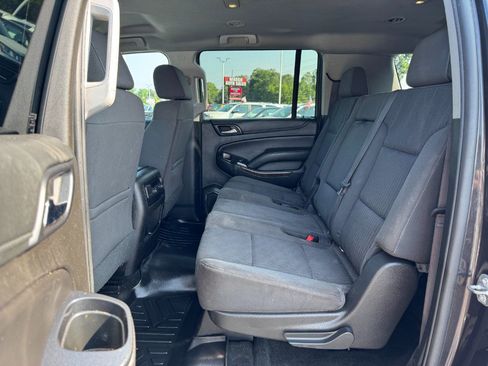 Used 2017 Chevrolet Suburban LS w/ Enhanced Driver Alert Package AWD/4WD image 16