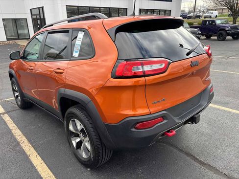 Used 2016 Jeep Cherokee Trailhawk w/ Leather Interior Group image 6