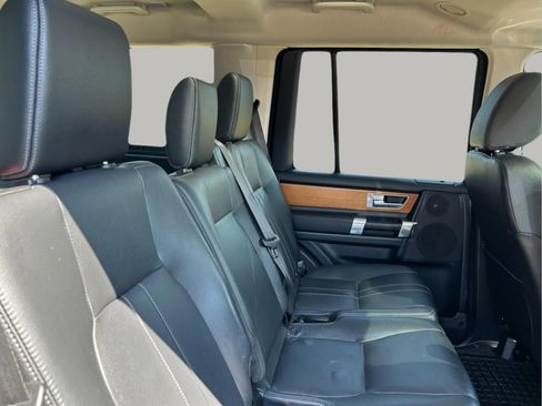 Used 2014 Land Rover LR4 HSE image 31