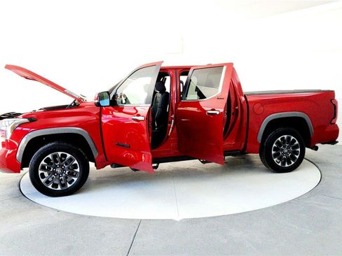 Used 2025 Toyota Tundra Limited image 10