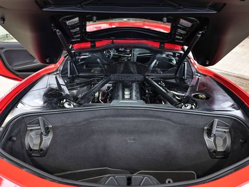 Used 2021 Chevrolet Corvette Stingray Coupe w/ Engine Appearance Package image 64