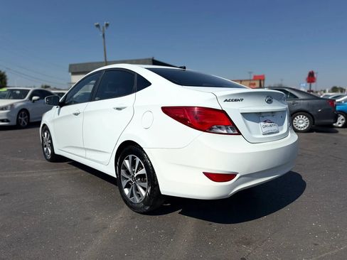 Used 2016 Hyundai Accent SE w/ Option Group 03 FWD image 5