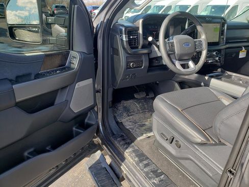 New 2026 Ford F350 Lariat w/ Black Appearance Package image 5