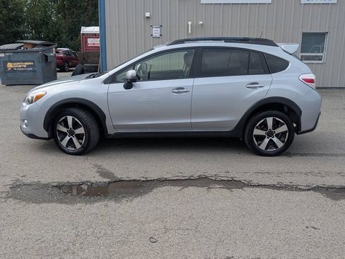 Used 2014 Subaru Crosstrek Touring AWD/4WD image 3