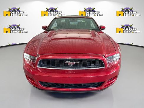 Used 2013 Ford Mustang GT Premium w/ Electronics Pkg RWD image 2