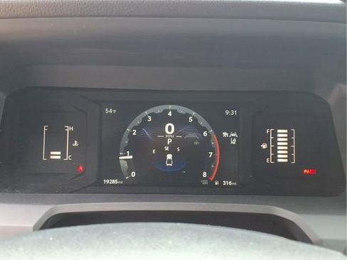 Used 2025 Toyota Tacoma SR RWD image 15