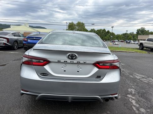 Used 2024 Toyota Camry SE w/ Cold Weather Package AWD/4WD image 5