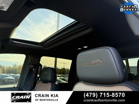 Used 2024 Chevrolet Silverado 3500 High Country w/ Technology Package image 3