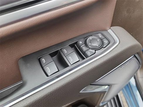 New 2026 GMC Sierra 2500 Denali w/ Denali Reserve Package image 16