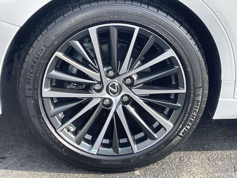 Used 2024 Lexus ES 350 w/ Premium Package image 12