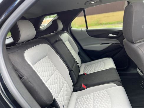 Used 2019 Chevrolet Equinox LS w/ LS Convenience Package FWD image 39
