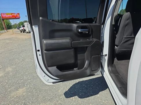 Used 2020 Chevrolet Silverado 1500 LT RWD image 39