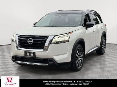 Used 2024 Nissan Pathfinder Platinum