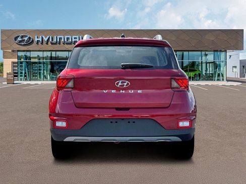 New 2026 Hyundai Venue SEL FWD image 6