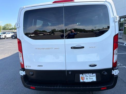 Used 2024 Ford Transit 350 XLT RWD image 4