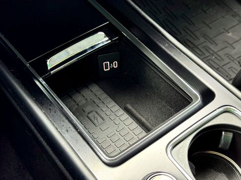 Used 2024 Lincoln Corsair FWD w/ Equipment Group 101A image 28