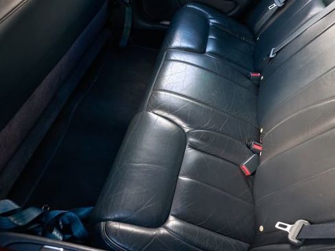 Used 2006 Cadillac DTS Limousine image 26