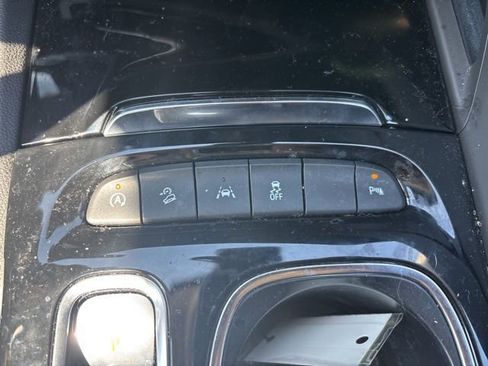 Used 2023 Buick Envision Preferred image 21