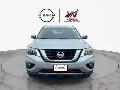 Used 2020 Nissan Pathfinder SL FWD image 2