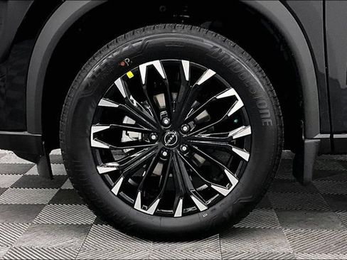 New 2026 Nissan Rogue Dark Armor AWD/4WD image 11