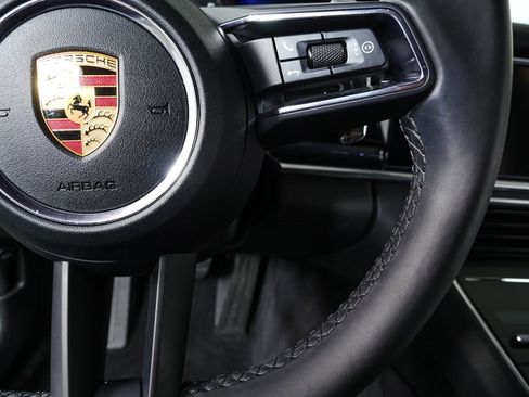 Certified 2022 Porsche Panamera 4 image 11