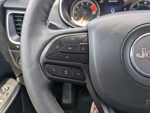 Used 2022 Jeep Cherokee Trailhawk w/ Trailer Tow Group image 27