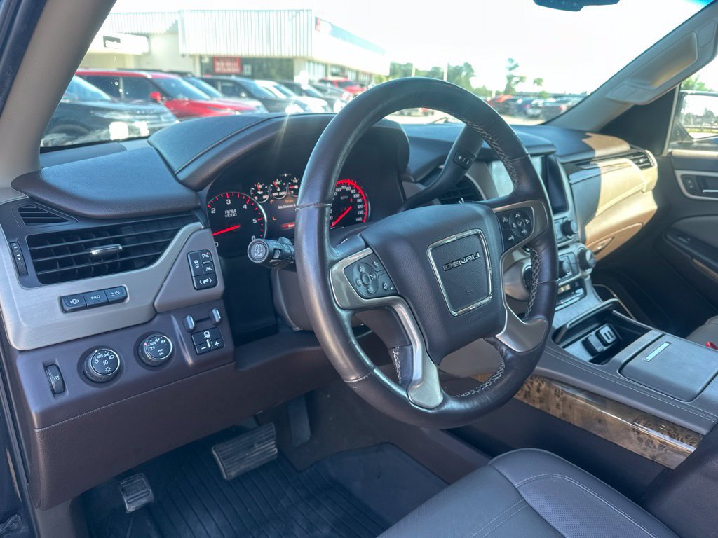 Used 2016 GMC Yukon Denali w/ Open Road Package AWD/4WD image 13