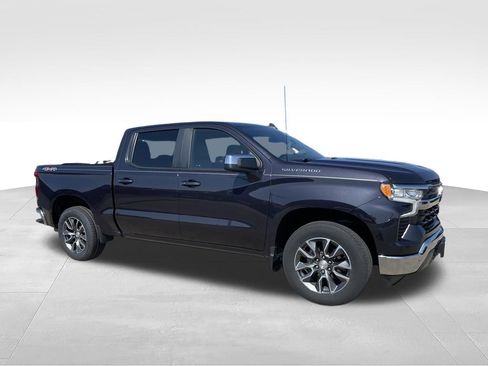 Used 2023 Chevrolet Silverado 1500 LT AWD/4WD image 2