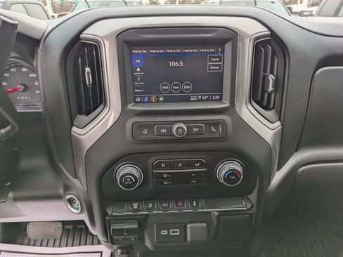 Used 2024 Chevrolet Silverado 3500 W/T image 23