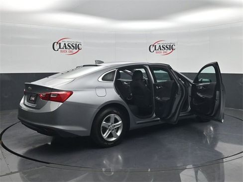 Used 2024 Chevrolet Malibu LT image 33