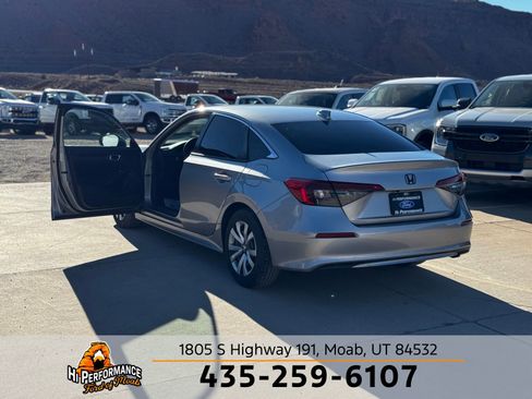 Used 2022 Honda Civic LX image 13