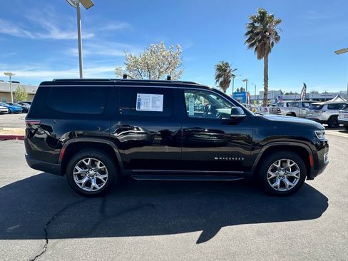 Certified 2022 Jeep Wagoneer Series I w/ Convenience Group I image 8