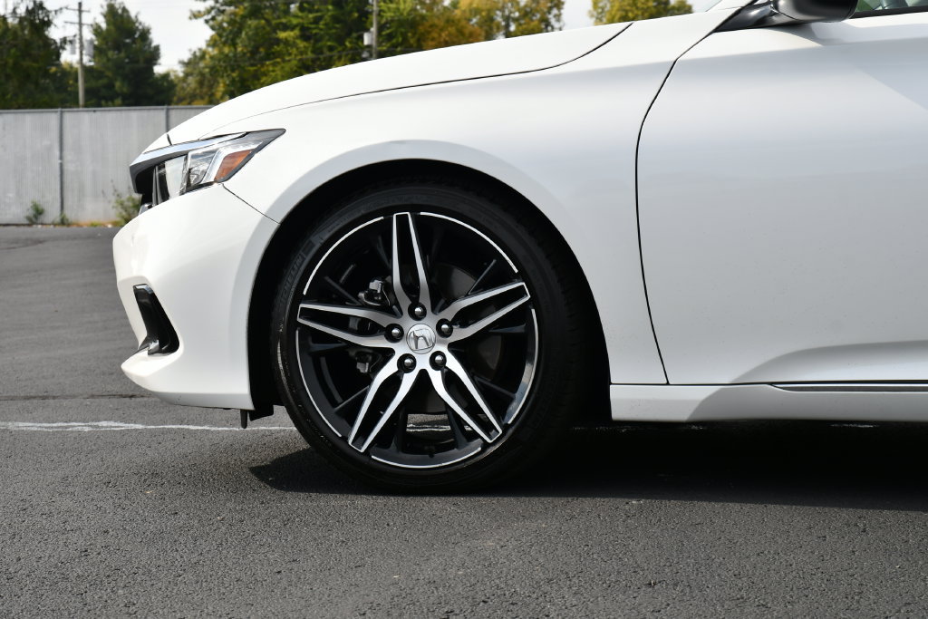 Used 2021 Honda Accord Touring image 12
