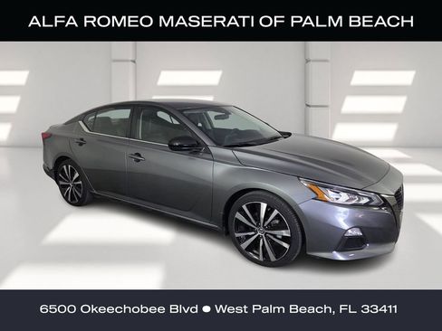 Used 2022 Nissan Altima 2.5 SR image 1
