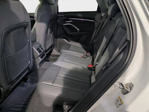 New 2025 Audi Q5 Premium Plus image 16