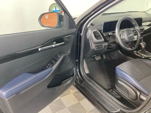 Certified 2024 Kia Seltos S image 11