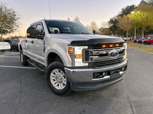 Used 2019 Ford F250 XL w/ STX Appearance Package image 2