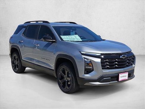 New 2026 Chevrolet Equinox LT w/ Convenience Package II FWD image 7