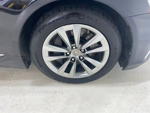 Used 2014 Lexus LS 460 AWD w/ Comfort Package image 34